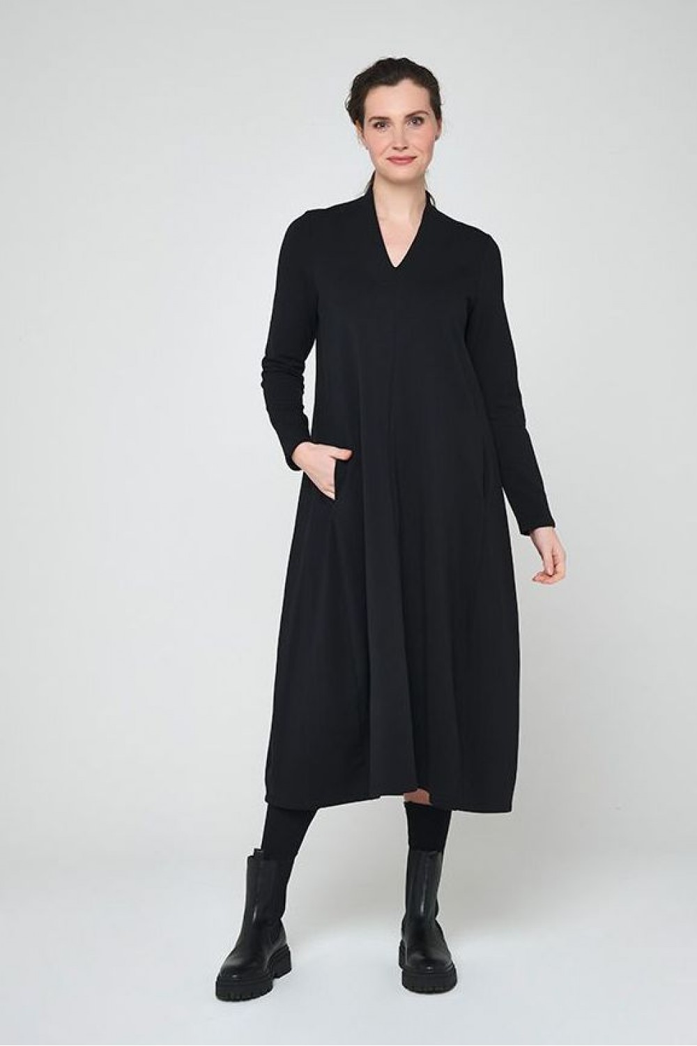 Mes Soeurs Et Moi Goyave V-Neck Jersey Dress Black