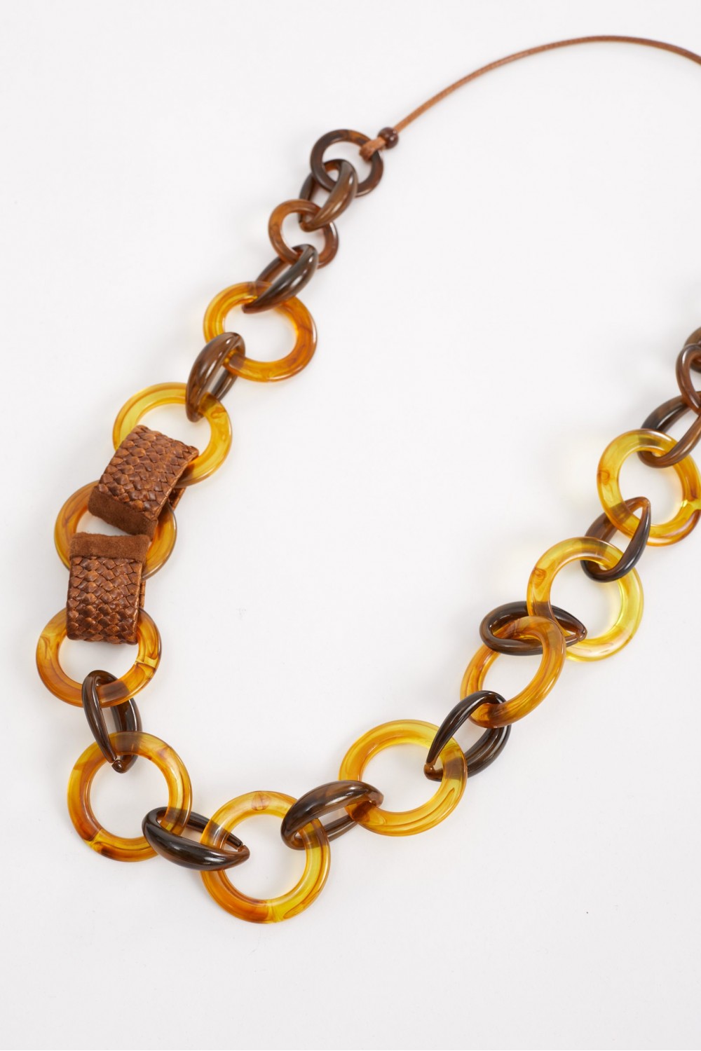Naya Loop Shell Necklace Brown