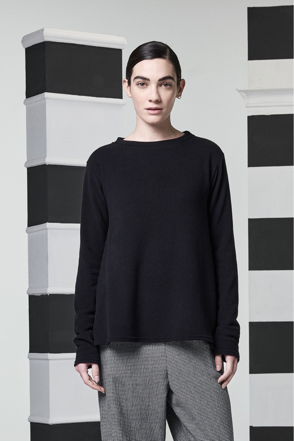 Neirami Tinker Round Neck Fleece Knit Nero