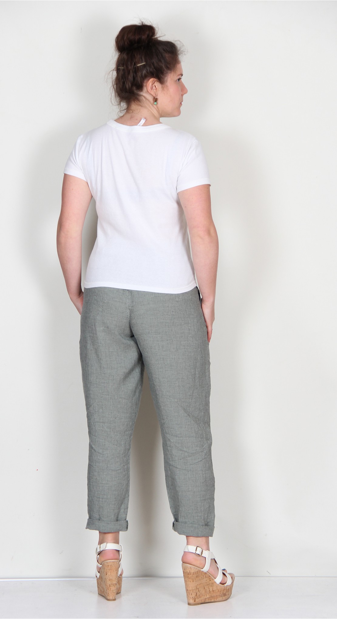 Linen Trousers Are A NonNegotiable For 2023  These Are The Best Pairs   Glamour UK