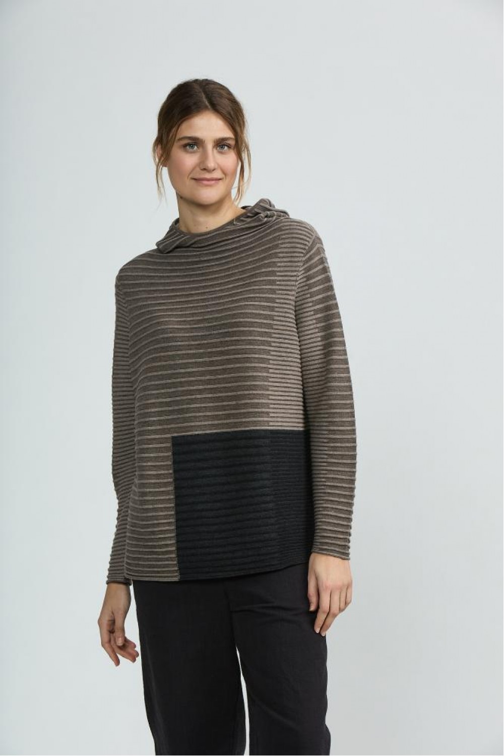 Vetono Instaria Textured Knit Tunic Capuccino